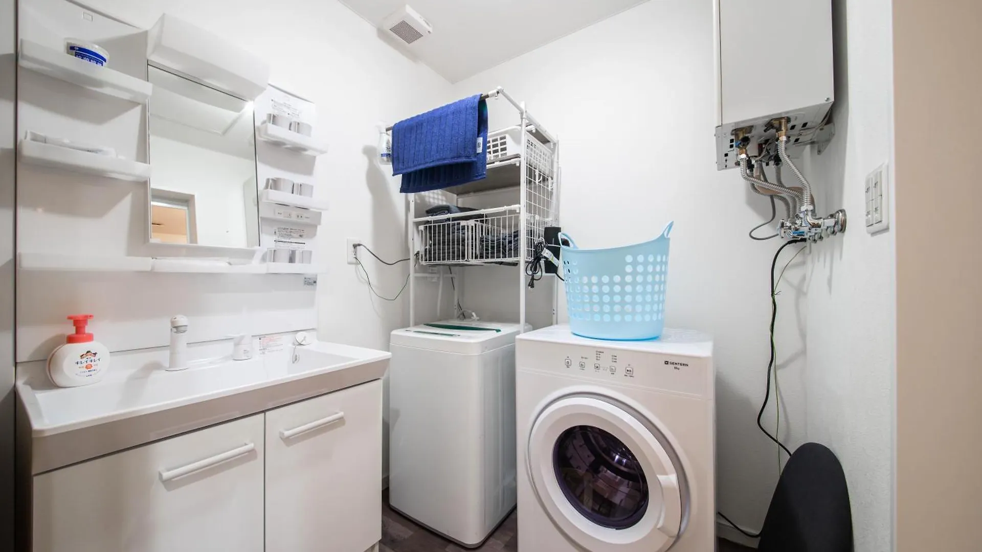 Aphrodite Hakodate Apartment